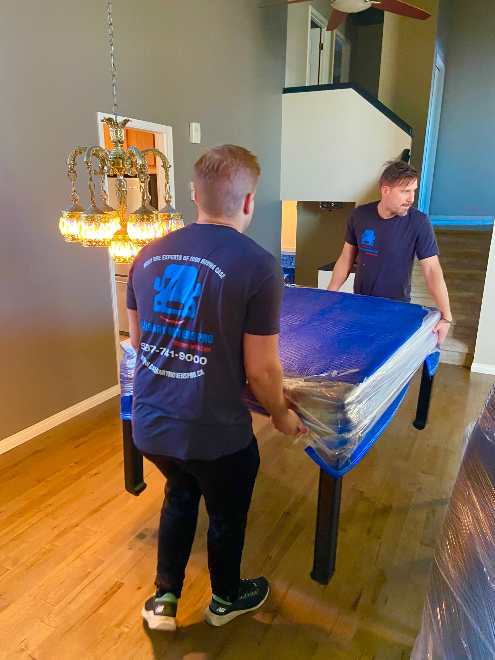 Calgary Movers Pro Professional Movers Indoors